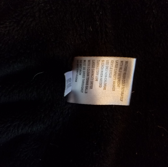 Calvin Klein Puffer Jacket w/ Hood - Picture 6 of 6